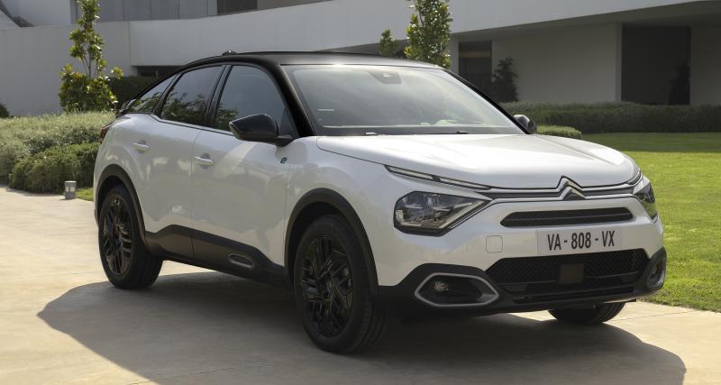  - Citroën ë-C4 ë-Series (2023) : dans cette édition, la compacte électrique arbore une livrée noire et blanche