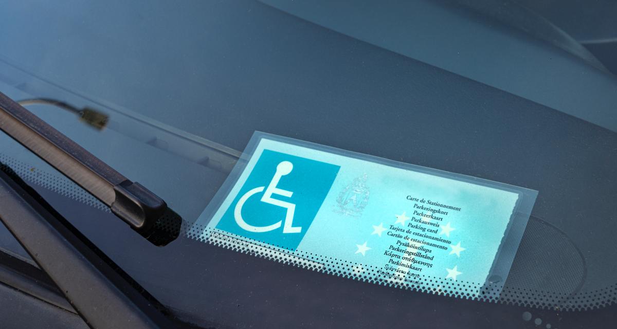 Cet automobiliste handicapé prend un PV de stationnement qu’il estime injustifié, une association vient à son secours