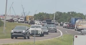 Embouteillage monstre sur l'autoroute, certains automobilistes n'hésitent pas à faire demi-tour