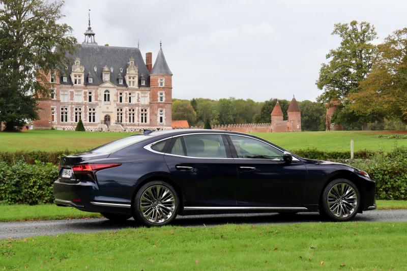  - Lexus LS 500h (2023) | les images de notre essai de la limousine hybride