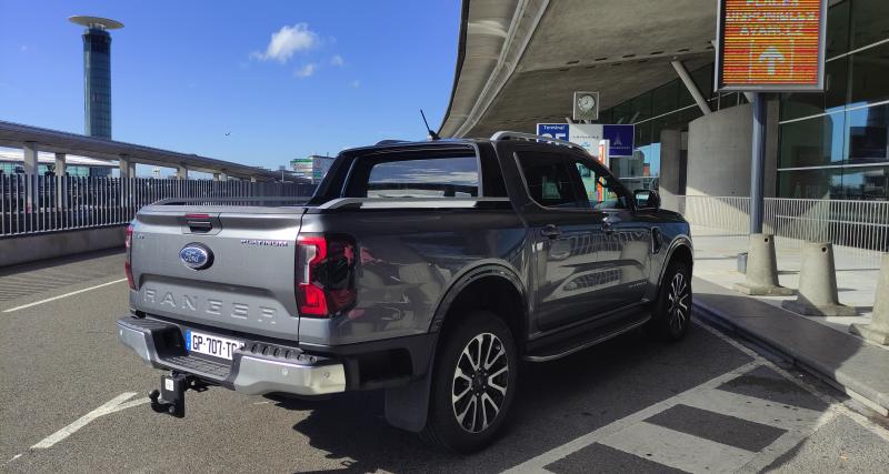 Essai Ford Ranger : une semaine au volant du pick-up américain - Déposer une amie à l’aéroport
