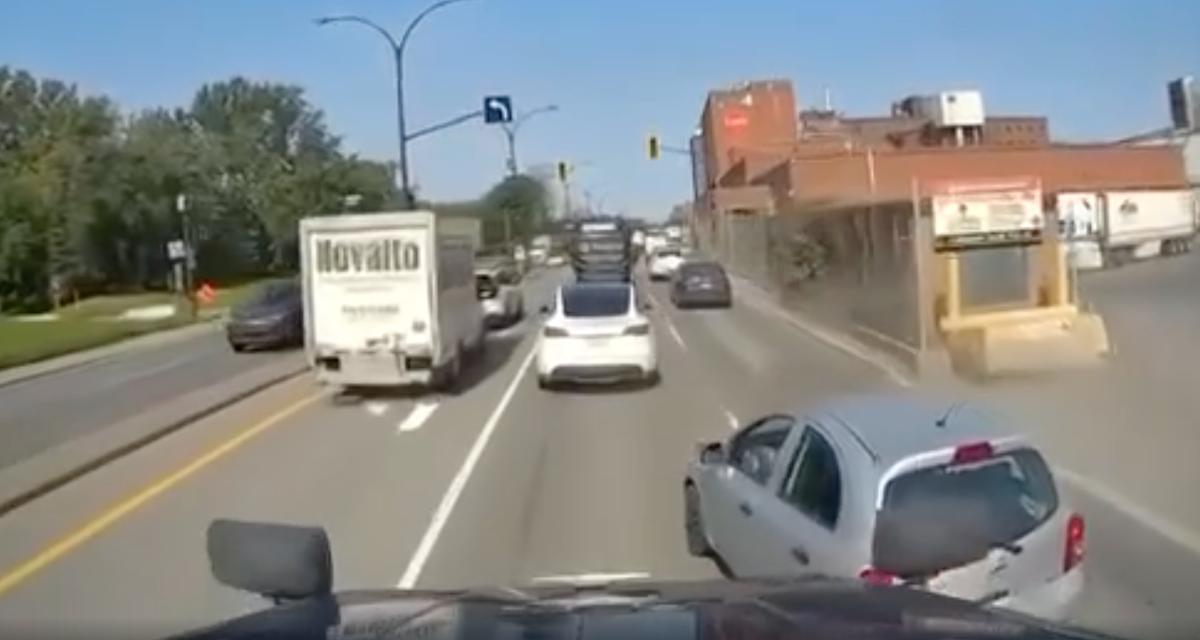 VIDEO - Cet automobiliste coupe la route d'un poids lourd, il en paie les conséquences