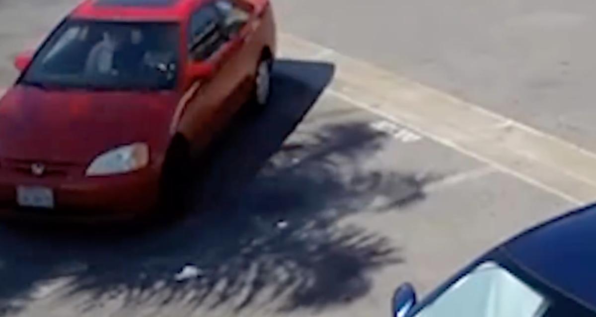 VIDEO - Le stationnement n'est pas vraiment le point fort de cette automobiliste
