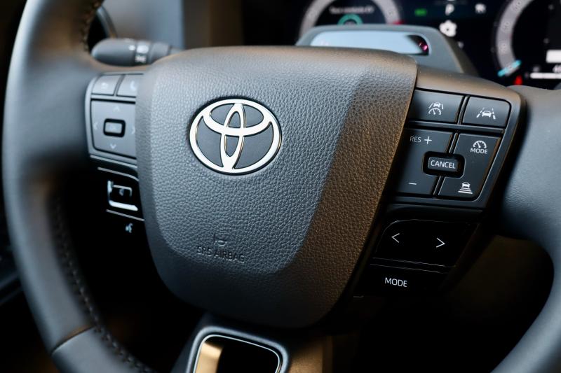  - Toyota C-HR hybride rechargeable (2024) | Les photos de notre essai du SUV compact plug-in