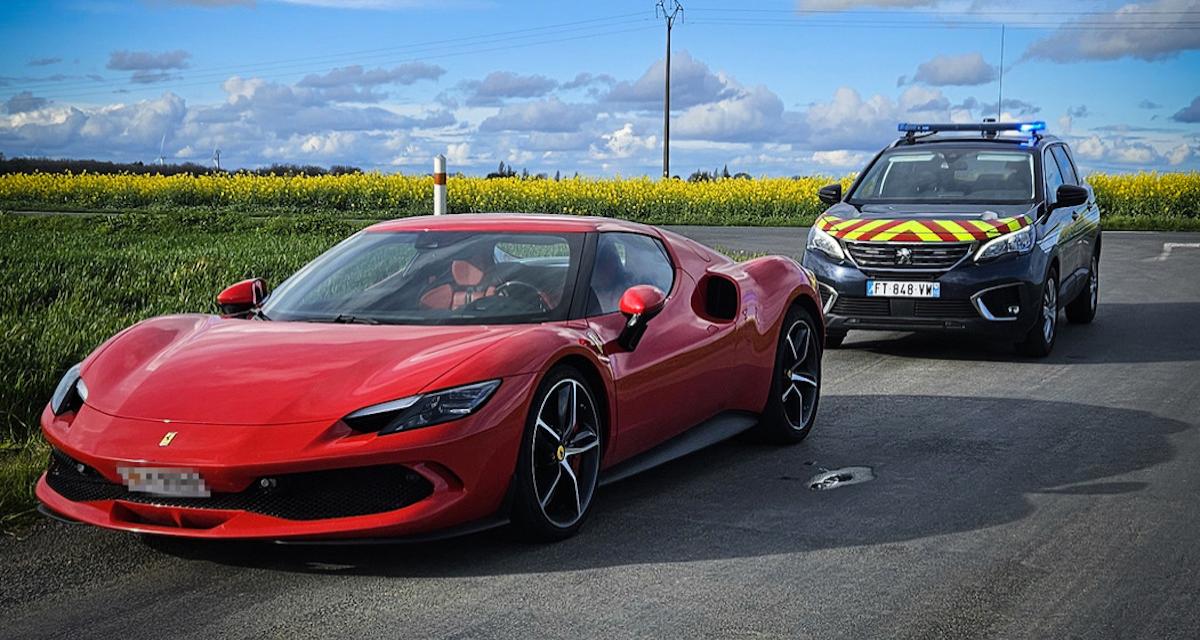 L'automobiliste en Ferrari se traîne à 168 km/h, le problème c'est qu'il roule sur une départementale