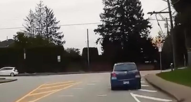  - VIDEO - Ce chauffard double à toute allure par la droite, il avait surestimé les capacités de sa voiture