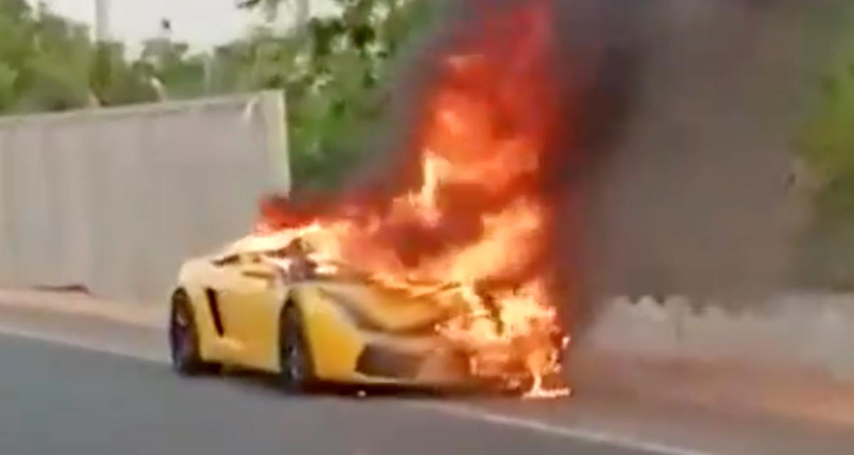 Mécontent de sa commission, ce vendeur de voitures brûle la Lamborghini Gallardo de son collègue