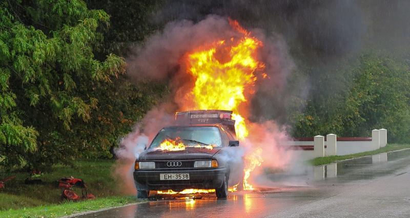  - Leur voiture prend feu, la famille lance une cagnotte pour en racheter une