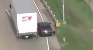 VIDEO - Quand un chauffeur poids lourd vient en aide aux forces de l’ordre et stoppe une course-poursuite