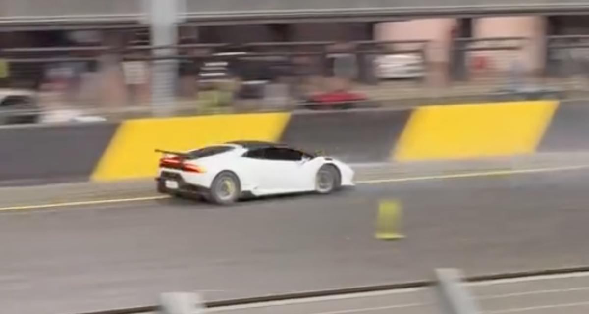 VIDEO - En pleine perte de contrôle, le pilote de cette Lamborghini s'en sort extrêmement bien !