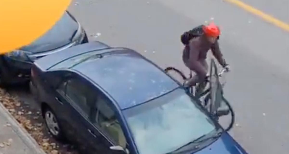 VIDEO - Cet automobiliste ouvre sa portière sans regarder, un cycliste en fait les frais