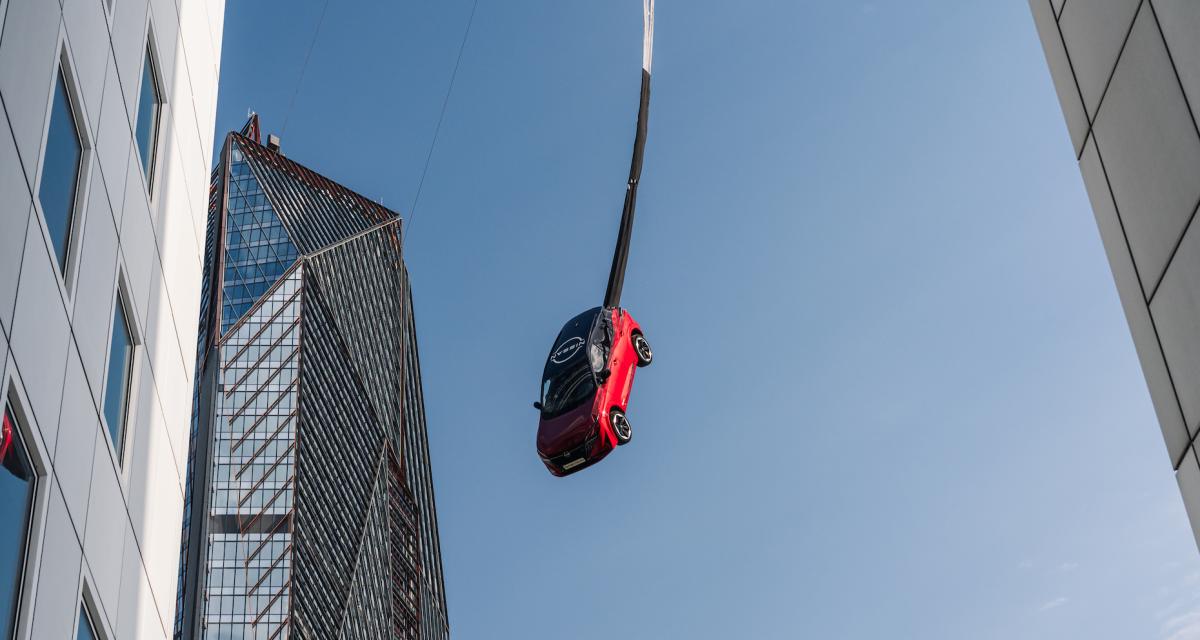 Cette voiture bat un record du monde improbable, il est validé par le Guinness Book