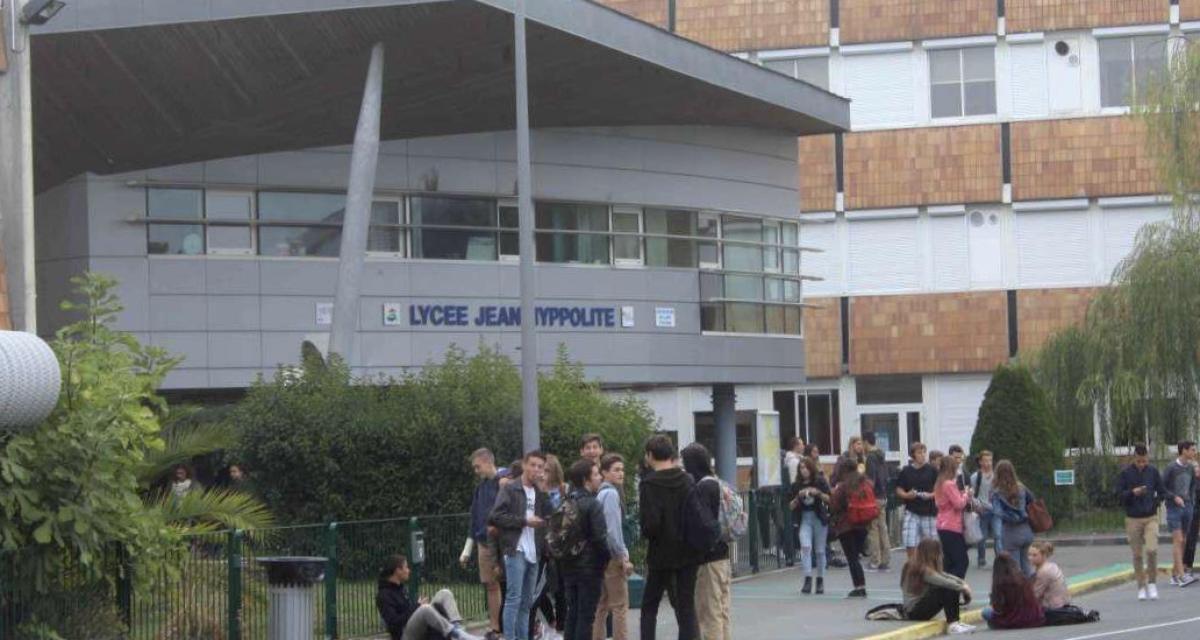 Une opération anti-stupéfiants dans un lycée se clôt par l'interpellation d'une mère d'élève, positive au cannabis