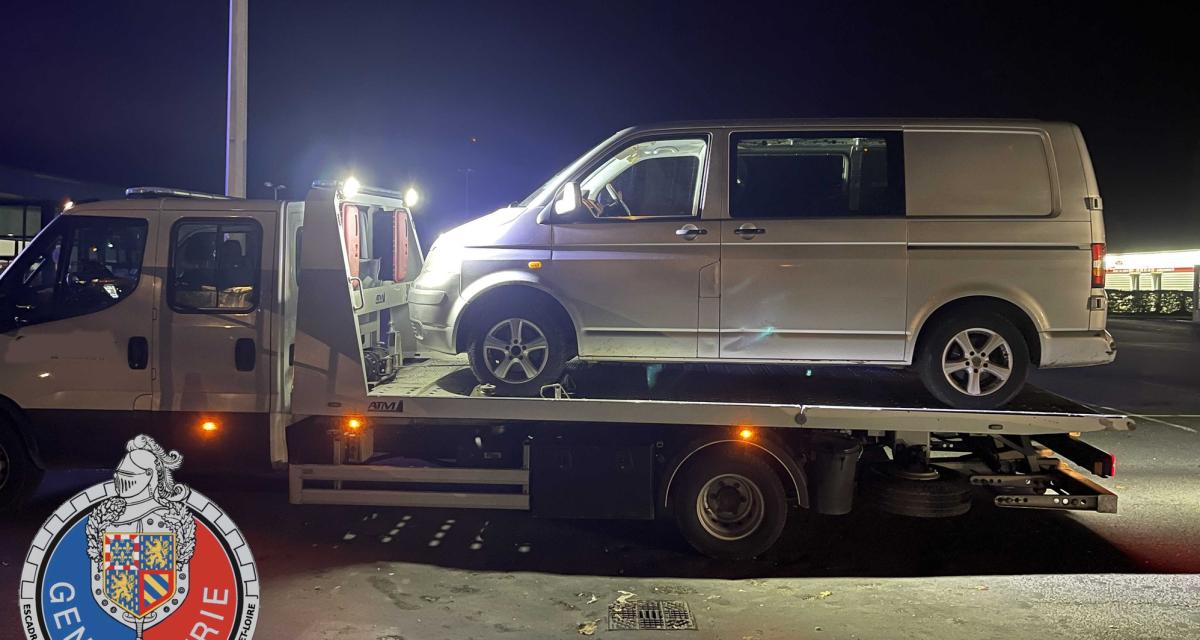 Avec son Transporteur à 141 km/h sur une départementale, les gendarmes mettent fin à la soirée de l'automobiliste
