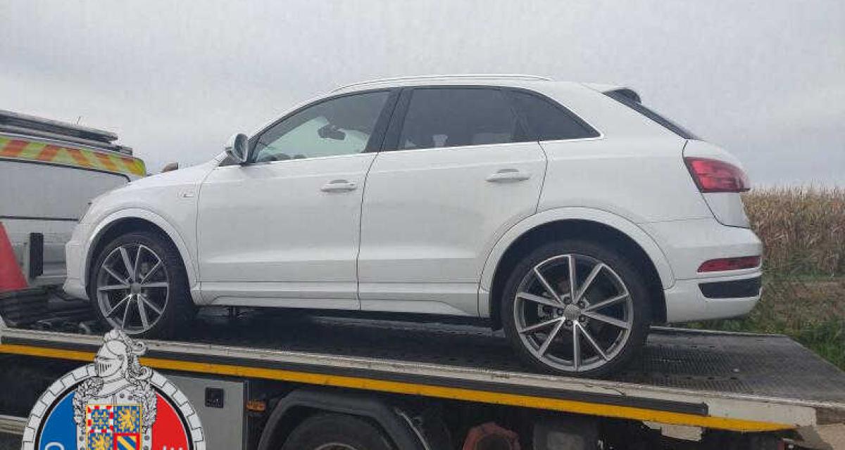 Regarder la vidéo L'Audi Q3 s'emballe en mode fusée à 215 km/h, les gendarmes la flashent en plein vol