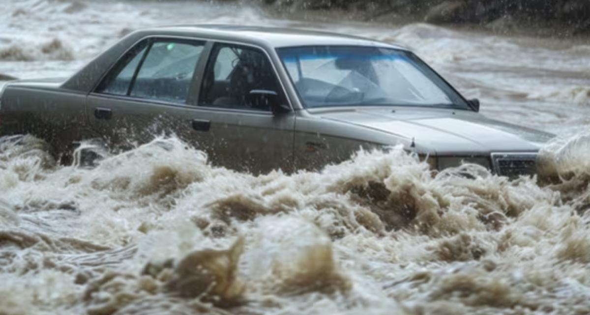 Sa voiture emportait dans les inondations, il risque le licenciement