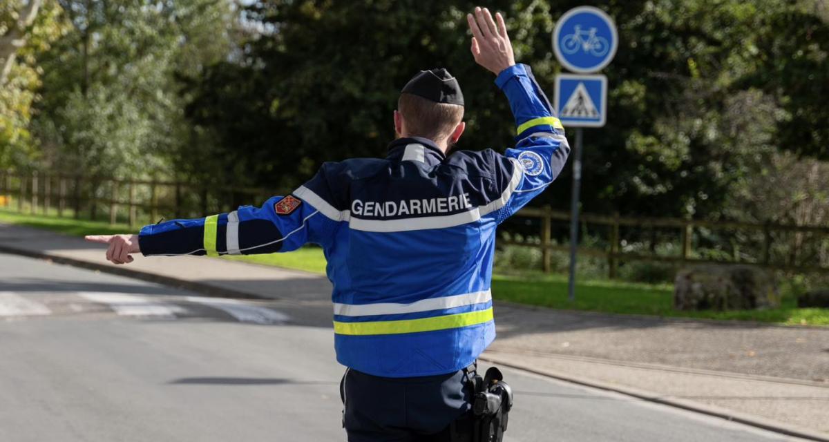 Flashé à 166 km/h, un jeune de 19 ans compromet sa carrière en conduisant la voiture d'un client