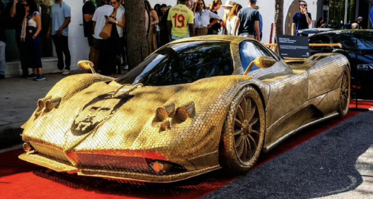 Une Pagani fabriquée avec plus de 100 000 pièces de monnaie en hommage à un célèbre joueur de football (vidéo)