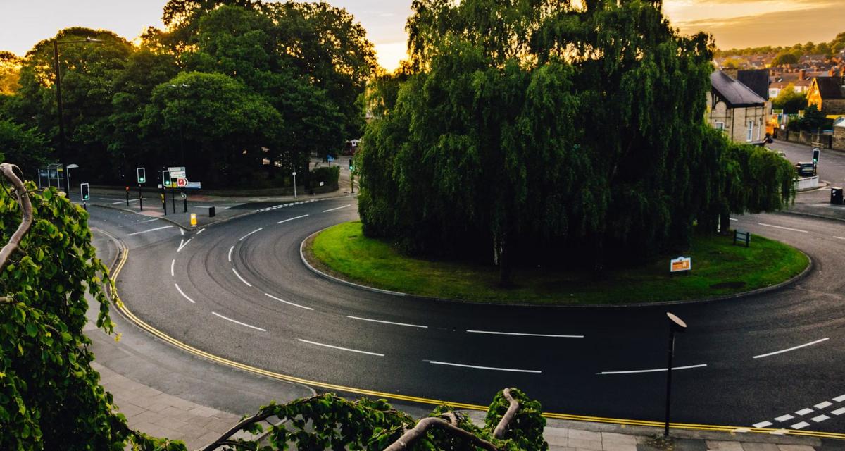 Le rond-point hollandais en France : la nouveauté que les cyclistes et les automobilistes doivent connaître