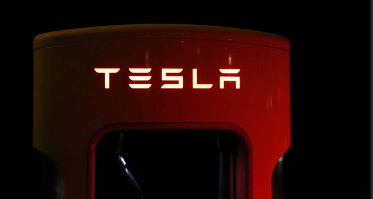 Les voitures Tesla prennent un coup à cause d'Elon Musk