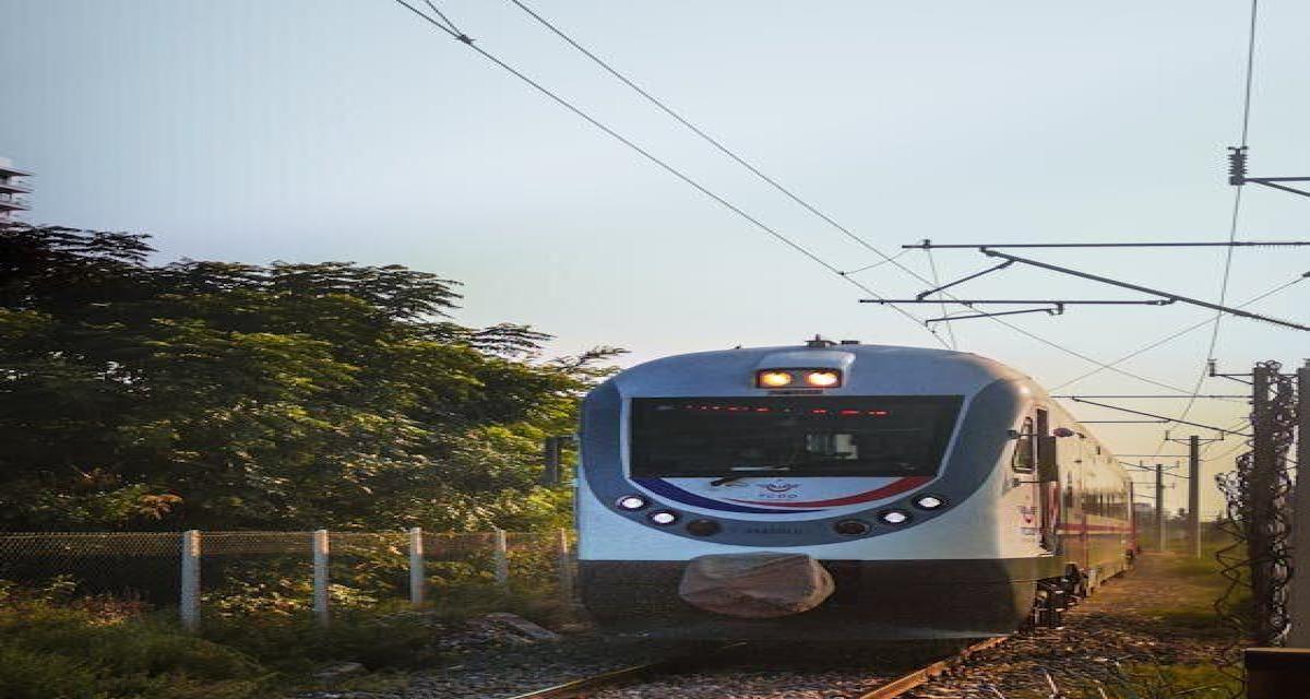 Héros de l'instant : il sauve une voiture des rails à quelques secondes du drame