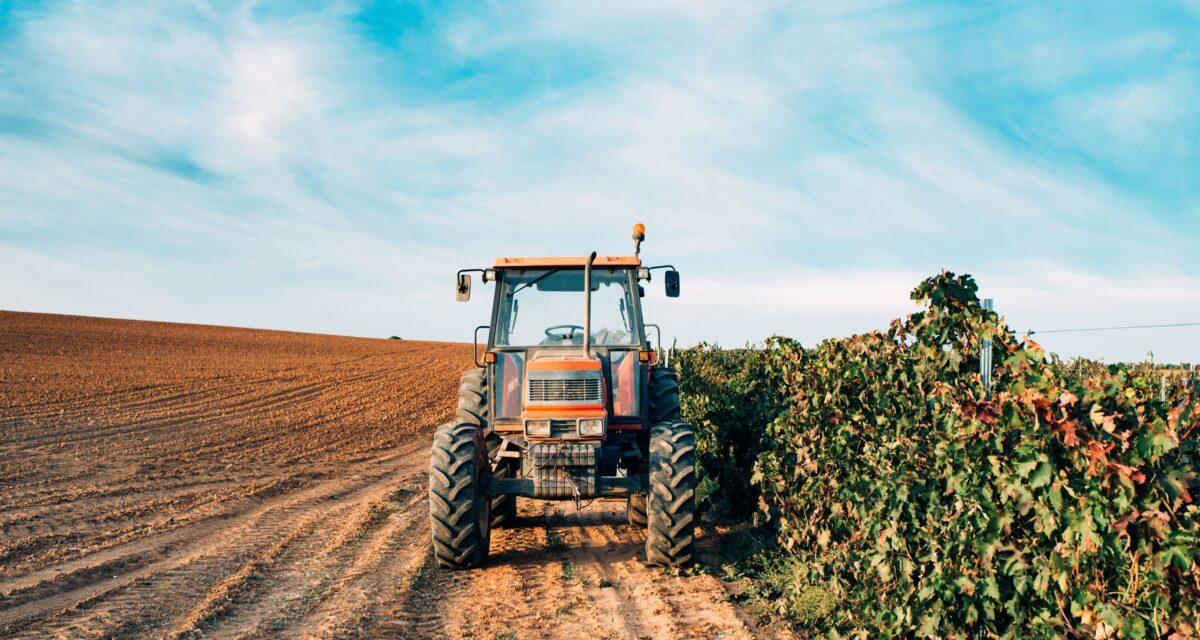 Boue sur les routes : une infraction méconnue qui peut coûter cher aux agriculteurs