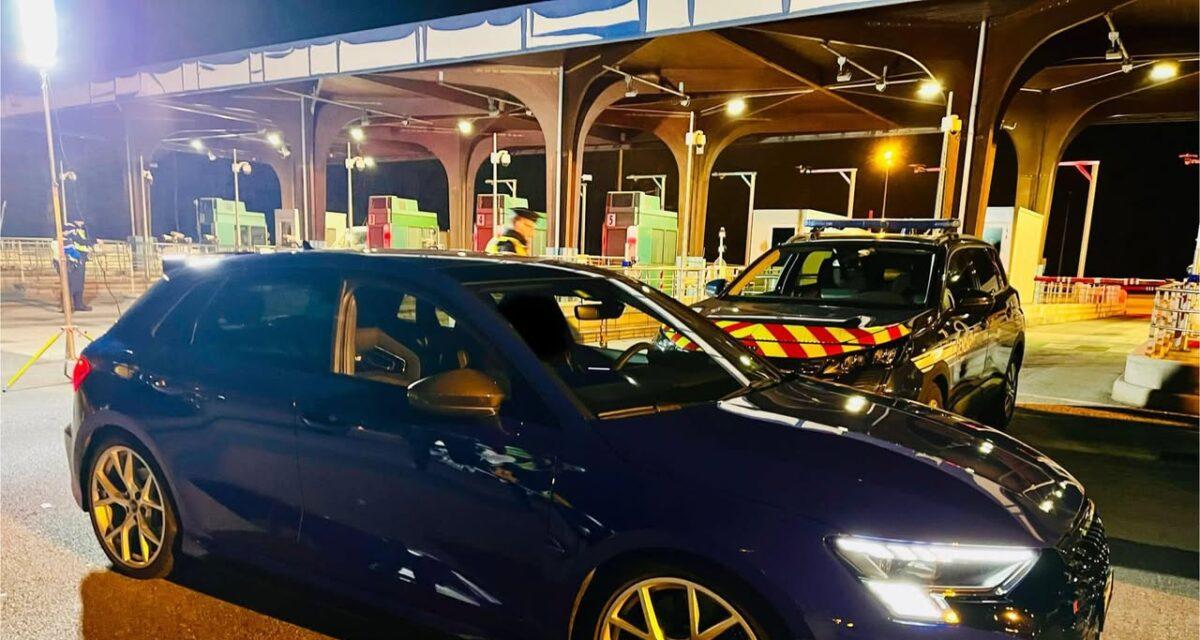 258 km/h en pleine nuit au volant d'une Audi RS3 : un record fou et une réaction désarmante