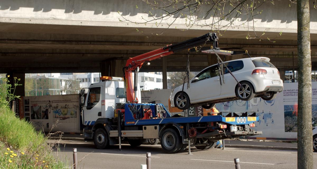 Un homme vole une voiture au Portugal, tente de la récupérer à Nantes et finit en garde à vue