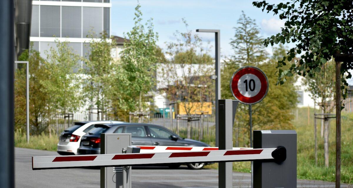Des agents du fisc contraints de payer pour travailler, faute de ... places de stationnement !