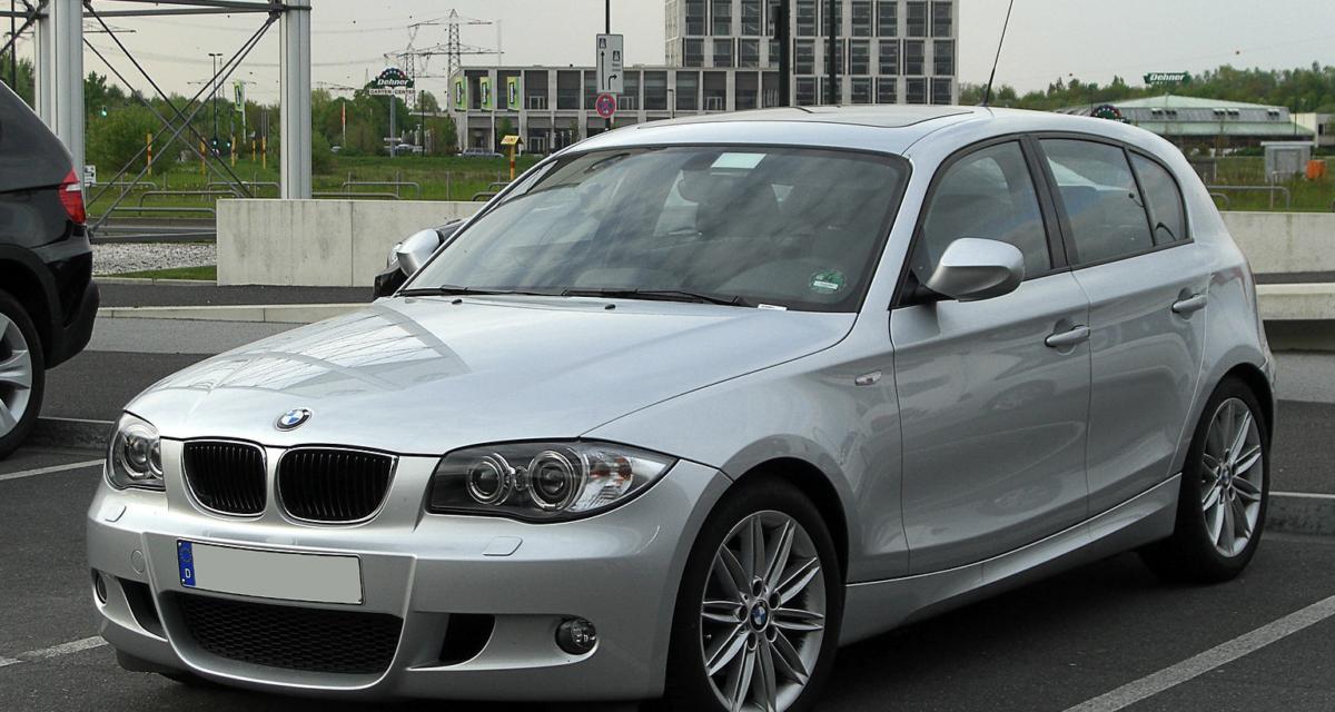 Un milliardaire au volant d'une BMW série 1 sans bluetooth fait parler de lui