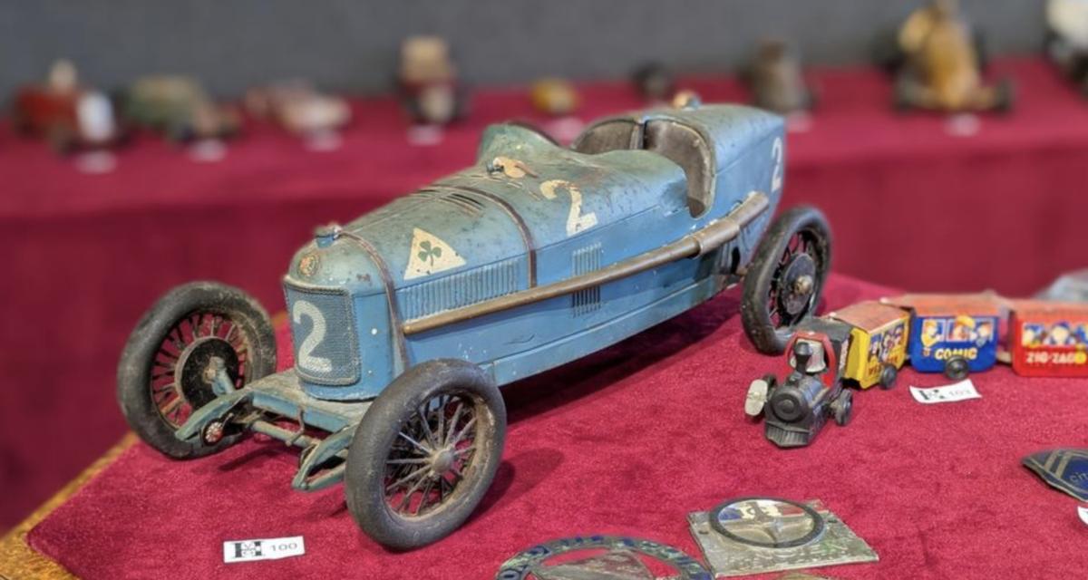 Une petite Alfa Roméo de collection estimée à 2000¬ vendue trois fois plus cher