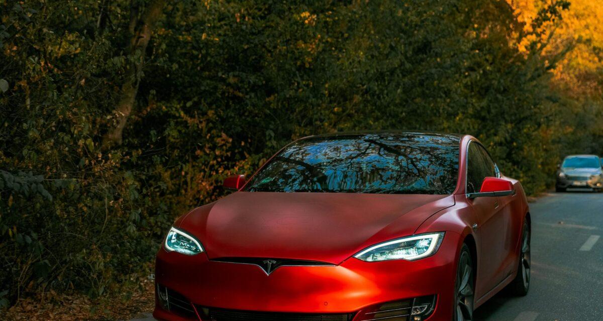 Il achète une Tesla pas chère... et tombe dans un piège fatal !