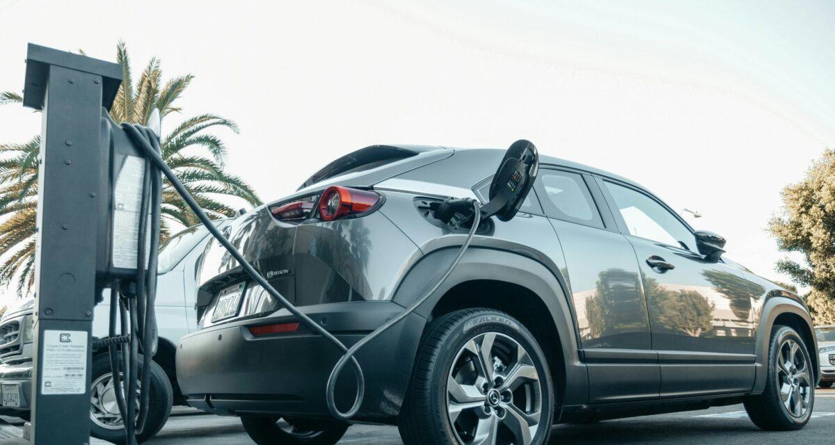 Voiture électrique ? Préparez-vous à payer bien plus cher