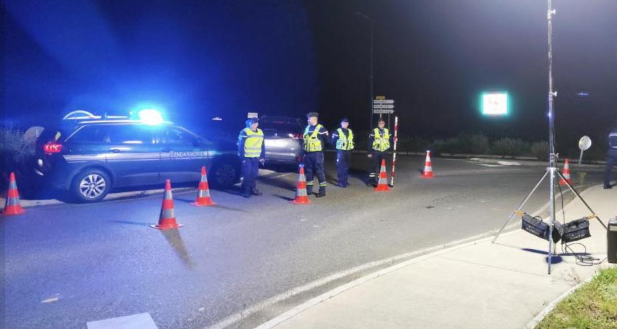 Course-poursuite au volant d'une voiture volée, un ado de 15 ans fuit la police avant de se faire attraper...Chez lui
