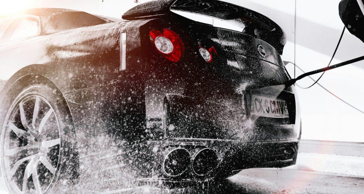 Il dérobe la caisse du car-wash... et revient laver sa voiture avec le butin !