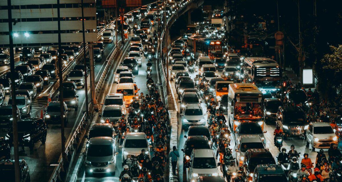 Plus de 1.000 km de bouchons, un samedi noir pour les vacanciers sur les routes
