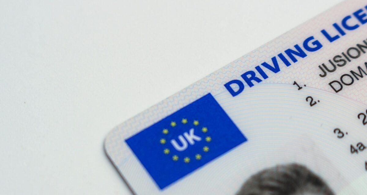 Votre permis suspendu à l'étranger ? Vous serez aussi interdit de rouler en France !