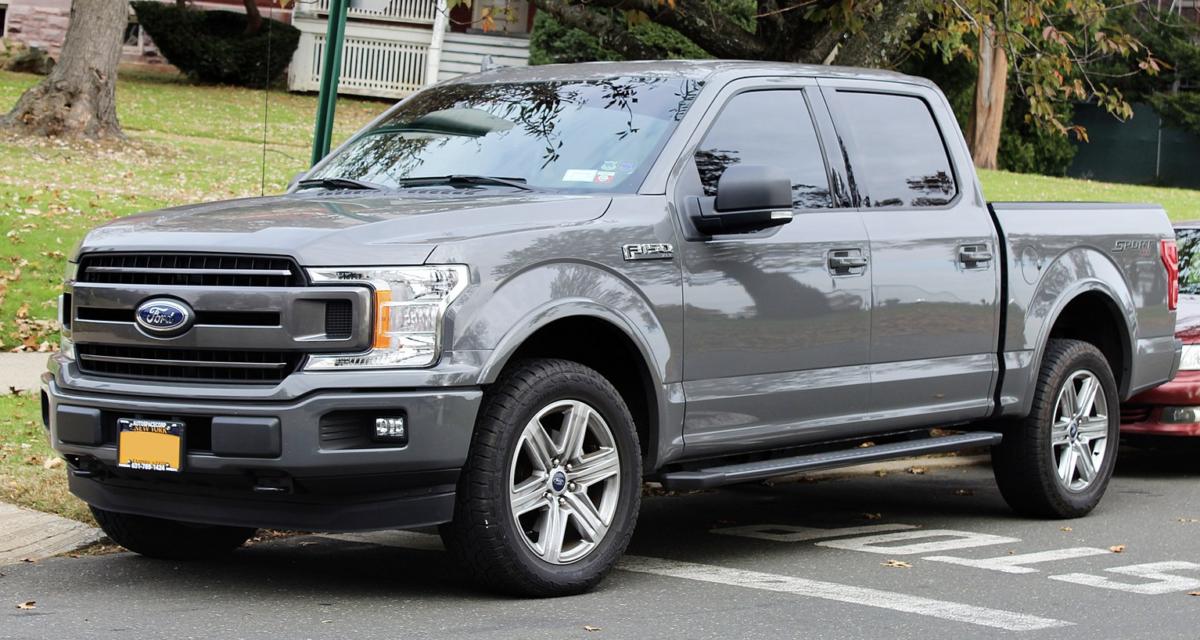 Il empêche une tuerie de masse avec son pick-up Ford... et reçoit une énorme surprise d'un concessionnaire
