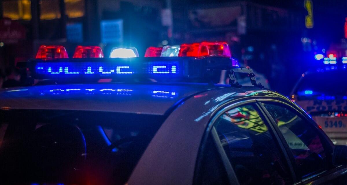 États-Unis : il frappe un ballon sur une voiture de police, « il risque d'être expulsé vers le Mexique ! »