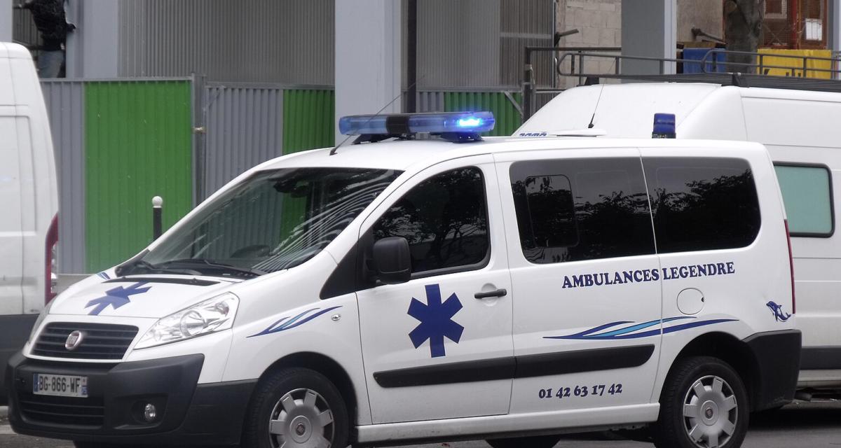 Il laisse passer une ambulance... et finit sur le toit, héliporté à l'hôpital