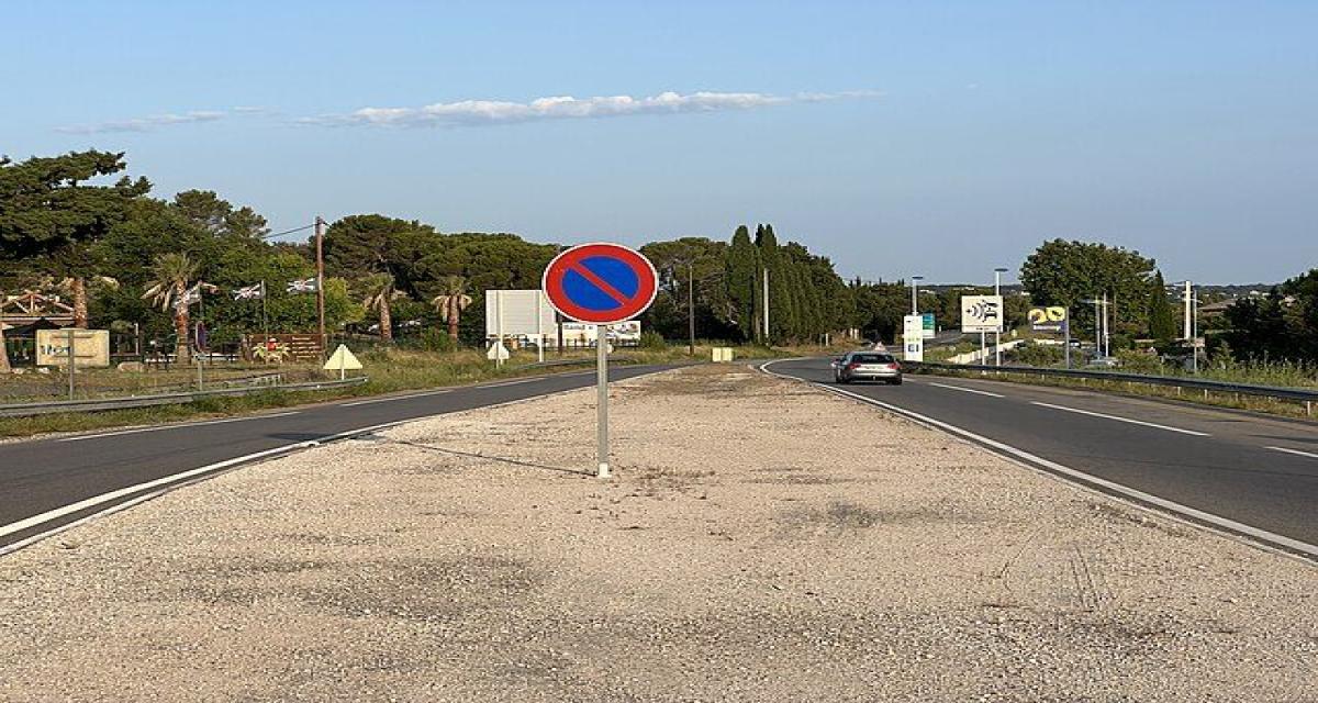 Après une altercation sur la route : il descend de sa voiture, brandit un couteau, menace le chauffeur et dégrade son poids lourd