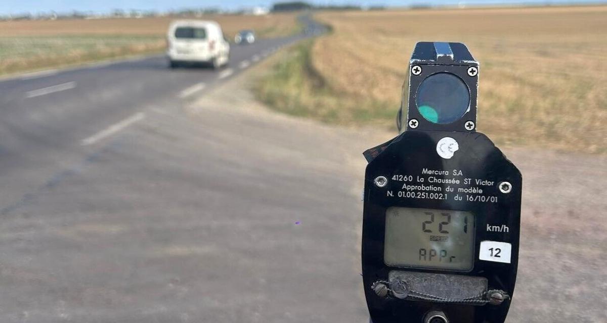 Excès de vitesse hallucinant : 221 km/h sur une départementale, un motard de 27 ans stoppé net