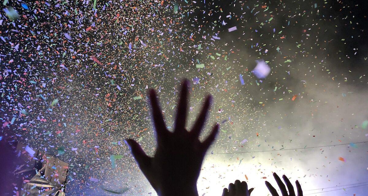 « Danser sur les cendres » : une rave-party illégale dégénère en affrontements avec des viticulteurs
