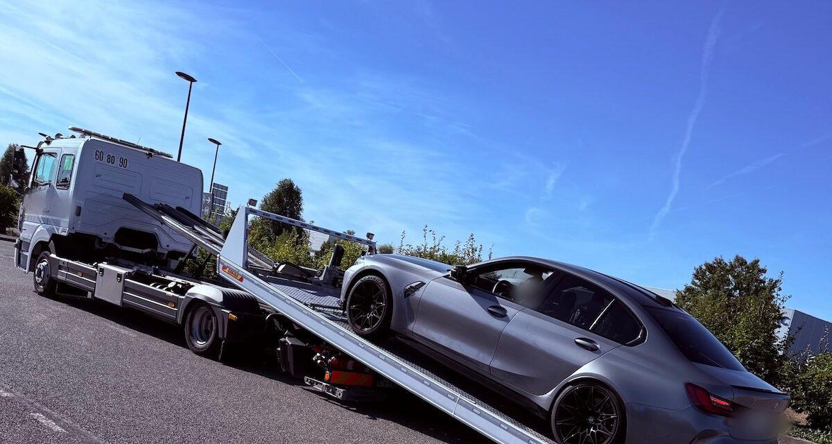 Excès de vitesse extrême : permis retiré et voiture en fourrière pour un conducteur à 211 km/h