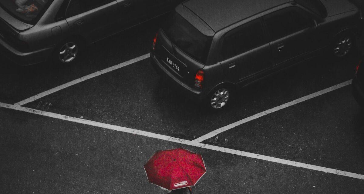 Amende hallucinante qui fait scandale : 115 ¬ pour avoir dépassé de... 3 cm la ligne de parking !