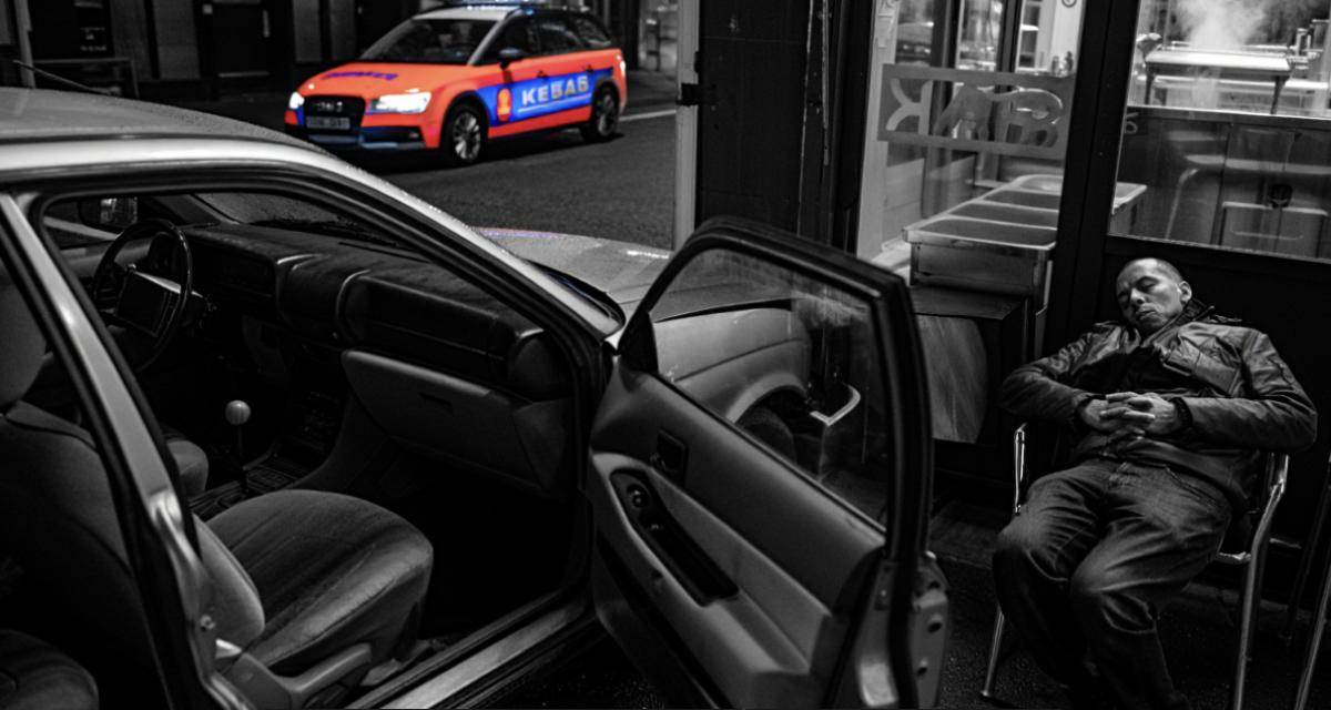 Ivre, il s'endort au volant puis tente de fuir la police... avant d'être retrouvé sur la terrasse d'un kebab