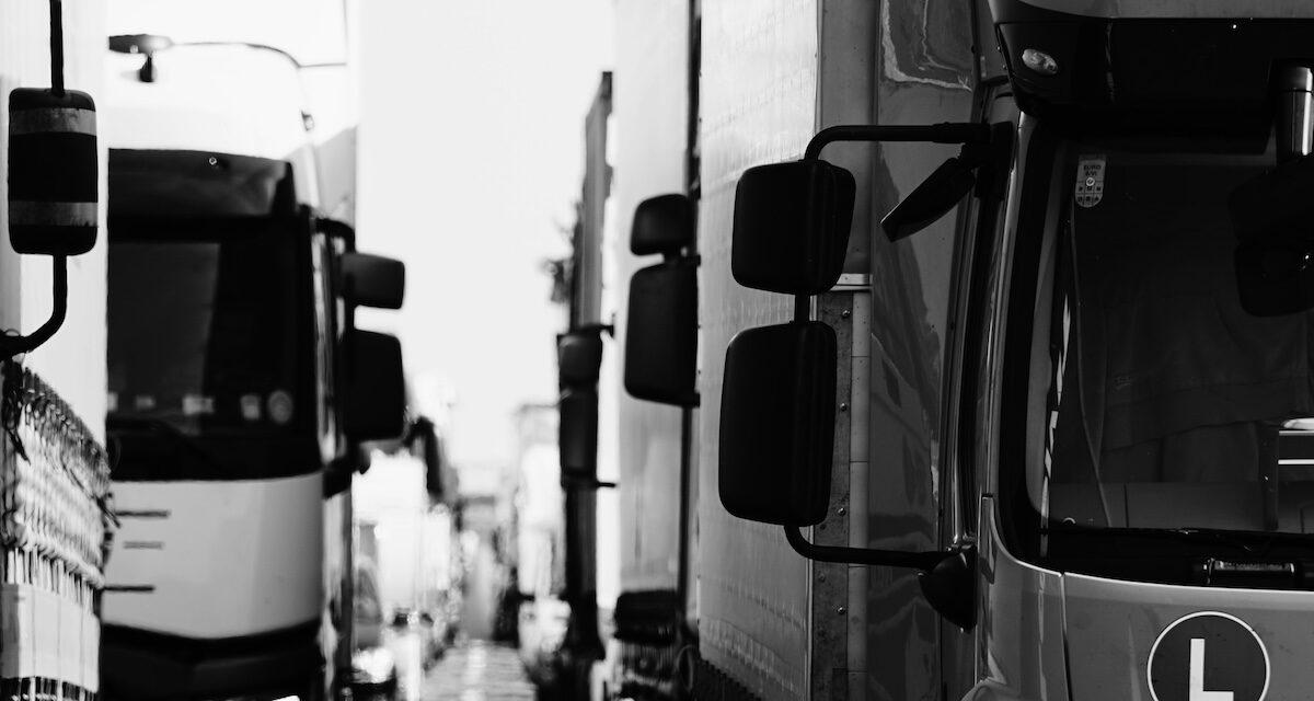 À 17 ans, il s'assoupit au volant d'un camion et emboutit... une caserne de gendarmes