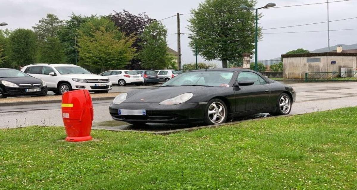 Son voisin envahit son jardin avec ses Porsche, sa riposte choque tout le monde !