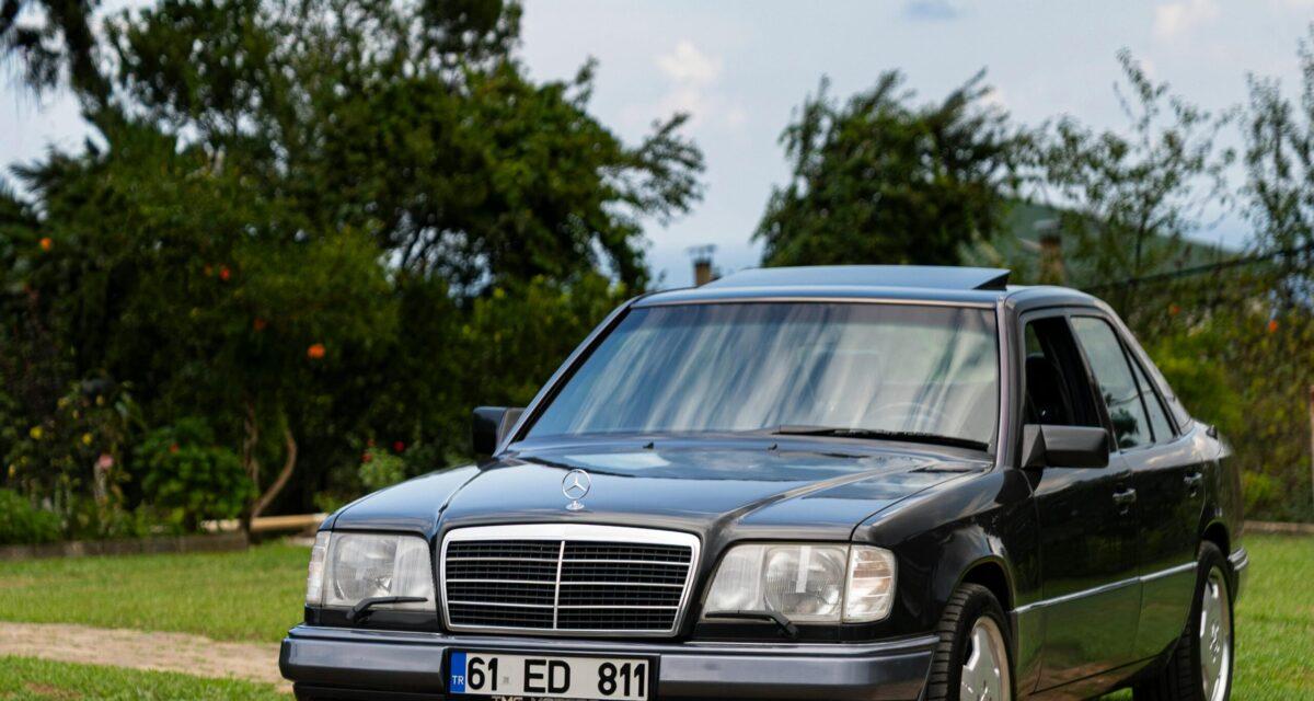 Il s'offre la voiture de ses rêves, mais un détail caché va tout détruire