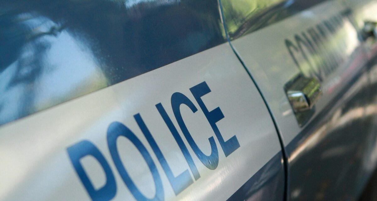 Il aperçoit une silhouette connue en pleine rue : le propriétaire d'une voiture volée mène une traque digne d'un polar, un mineur est arrêté